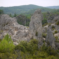 Photo de France - Le Cirque de Mourèze et le Lac du Salagou